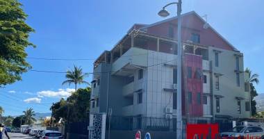 a louer - appt t3 rdc - front de mer st paul avec jardin