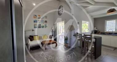 a vendre *bien rare ! maison type f4  au lamentin