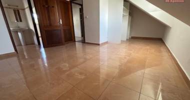 À louer – t4 duplex – résidence pluie d’or