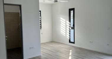 un studio lumineux vue montagne proche de la fac du tampon à l'île de la réunion