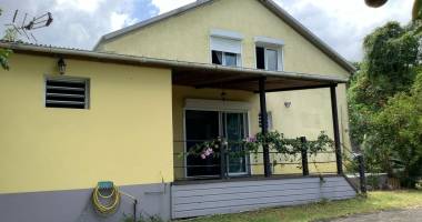 a louer villa meublée  a la riviére saint louis