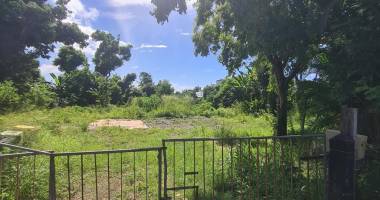 a vendre terrain 372 m2 à ste suzanne/ commune bègue