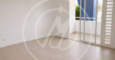 À vendre : studio aux abymes - 110 000 €