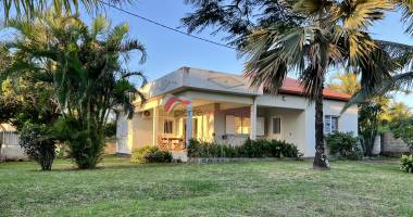 maison 4 pièces meublée avec vue mer, sans vis-à-vis, au calme en fond d’impasse à petit-Île