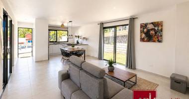À vendre  villa trés récente t3  jean petit-saint-josep