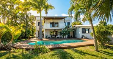 saint-pierre - villa spacieuse meublée 170m²  - proche chu - 2 900  - disponible 01/07/2026