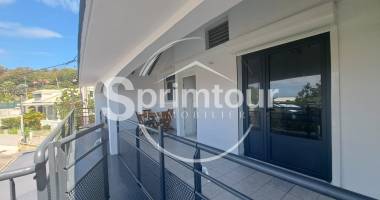 À louer   magnifique t3 rénové avec terrasse et vue mer