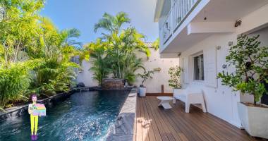 rare! en exclusivitÉ à saint-pierre dans ruelle discrète, maison de ville de 156 m2 avec piscine - réf. 264712