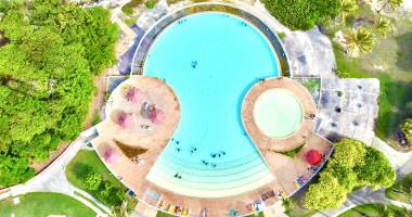 anse des rochers : t2 etage de 29 m2 meuble acces plage et piscine