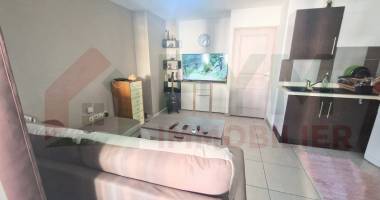À vendre   t2   saint-denis