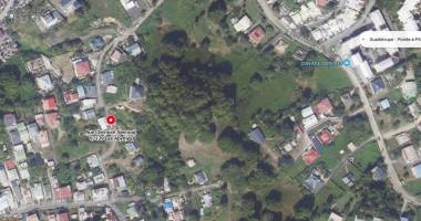terrain à vendre   800 m2 avec maison individuelle en construction.