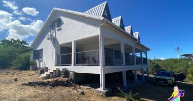 maison familiale de 5 chambres à st gilles - ermitage - réf. 264713-g112