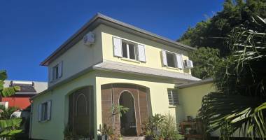 À louer villa de 110 m2 en r+1 – disponible à partir du 1er juin