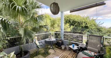 appartement t3 à vendre à la possession avec deux varangues