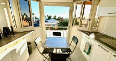 la marina : studio de 25 m2 meublé avec vue mer, citerne et lave-linge