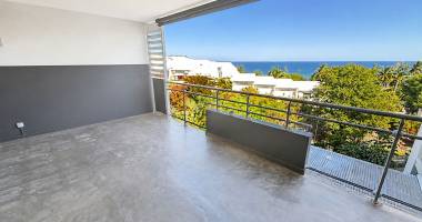 À louer ? superbe t4 duplex avec vue mer ? saint-gilles-les-bains