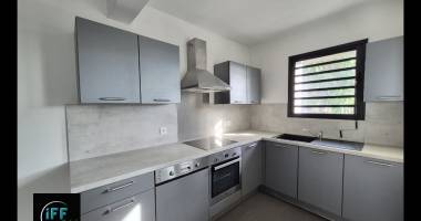 maison f4 avec varangue et jardinet, la possession