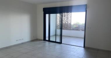 a louer appartement t2 récent à st leu stella