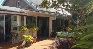villa f6 en duplex avec une dépendance de 40 m2 environ