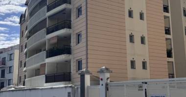 a louer bel appartement f2 sur la résidence coquelicots 1 à sainte clotilde.