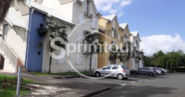 baie-mahault : moudong sud - t4 duplex - vue degagee