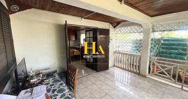 maison 93 m2- etang-salé