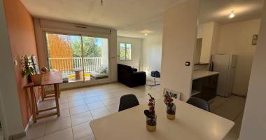 beau t2 meublé 50 m2 la grande montée bas des rampes