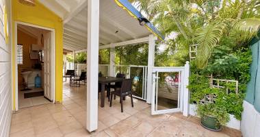bungalow f2 meuble 40m2 env. plages a 200m piscine citerne
