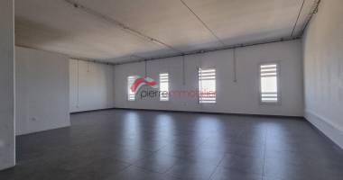 bureau / local commercial ou professionnel 106m2