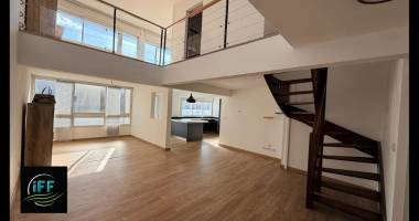 magnifique t3 duplex proche centre st pierre