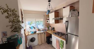 À vendre : appartement t1 de 38 m² à saint-pierre, en centre-ville, proche de toutes commodités.