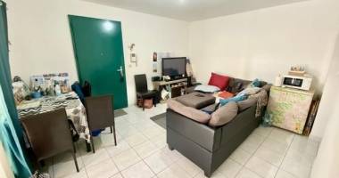 À vendre : appartement t2 de 37 m² à saint-pierre (97410), ligne des bambous au calme avec terrasse et parking couvert !
