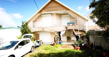 villa f4 de 122,93 m2 à étage proche centre-ville