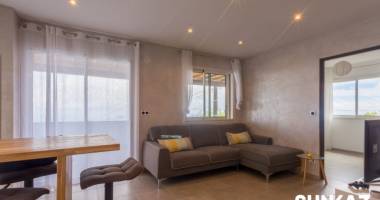 a louer à petite ile - maison f4 meublée de 65 m² - loyer 1