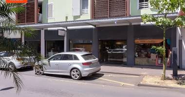 local commercial récent - emplacement n°1 - prêt à l'emploi