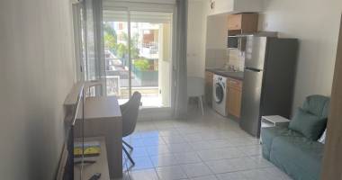 studio meuble vue et terrasse