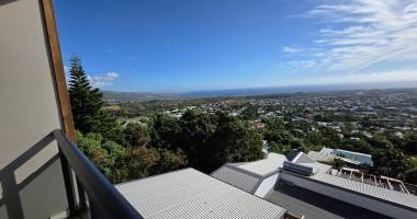 la possession villa/apt vue mer 160o