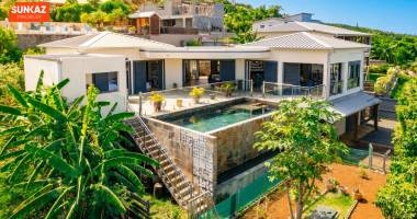 exclusivité - villa vue mer avec studio indépendant, piton sai