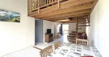 a vendre t3/4 au coeur de saint gilles les bains