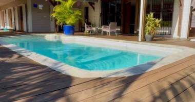 villa de plain-pied avec piscine et vue mer dans un magnifique domaine de 12 000 m²