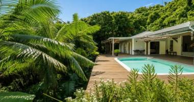 villa de plain-pied avec piscine et vue mer dans un magnifique domaine de 12 000 m²
