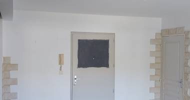 a louer - appartement t3 d'environ 72.05 m2 - la possession - 793.30 € cc