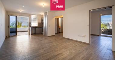 appartement t3 avec jardin privatif et 3 parkings à vendre à saint-leu centre résidence récente