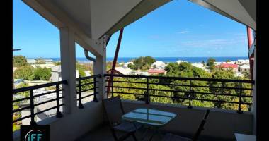exclusivité : appartement t2 vue mer le jardin des lys