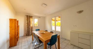 tampon- maison f3 meublé de 80 m² - loyer 1150  ttc- dispon
