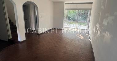 À louer - maison meublee de type t4 d'environ 72.37 m2 - saint-pierre - 1 343.00 € + 225.00 € de charges