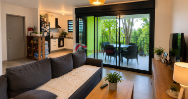 a vendre en exclusivitÉ t3 au rez-de-jardin - les avirons hypercentre