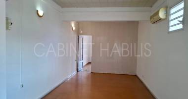 À louer - appartement t2 d'environ 45,62 m2 - saint-louis - 700 €