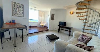 charmant t2 en duplex meuble st giiles les bains vue mer