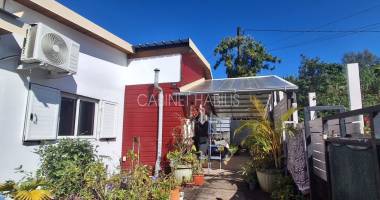 a vendre - une maison f6 de 114.56 m2 environ - saint-joseph - 239 000 €
